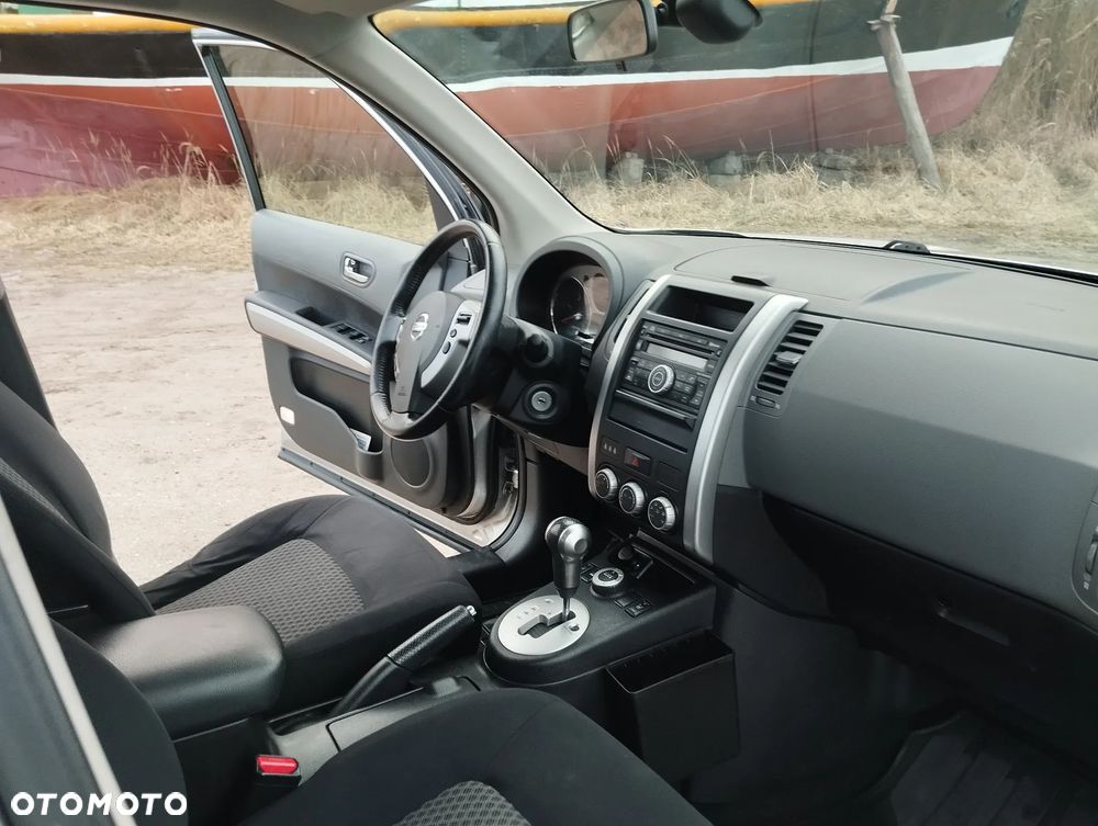 Nissan X-Trail 2.0 dCi 4x4 DPF Automatik SE - 3