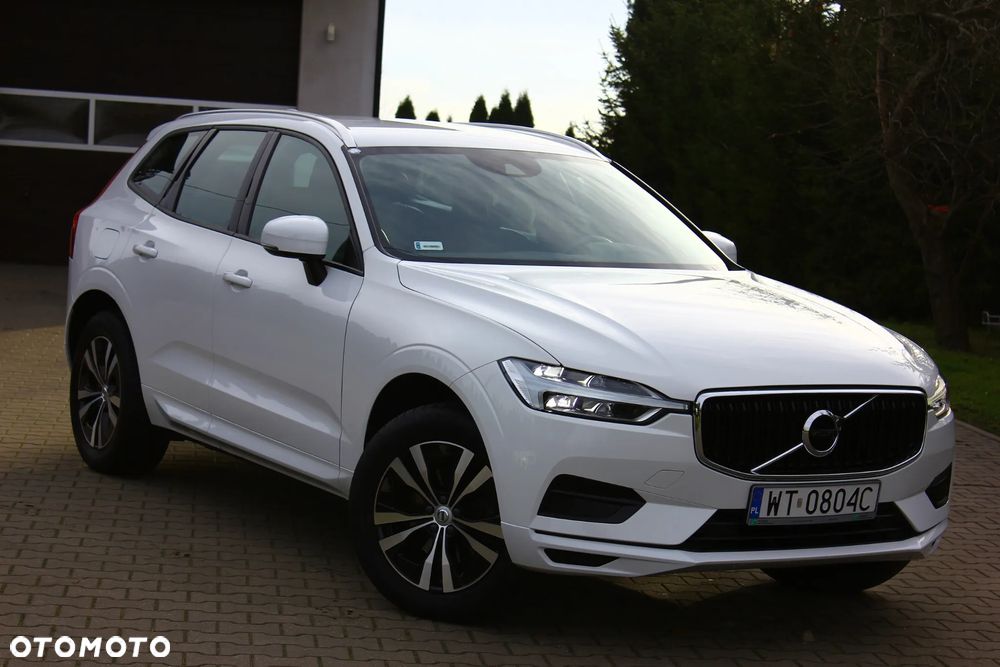 Volvo XC 60 D4 Momentum Pro - 1