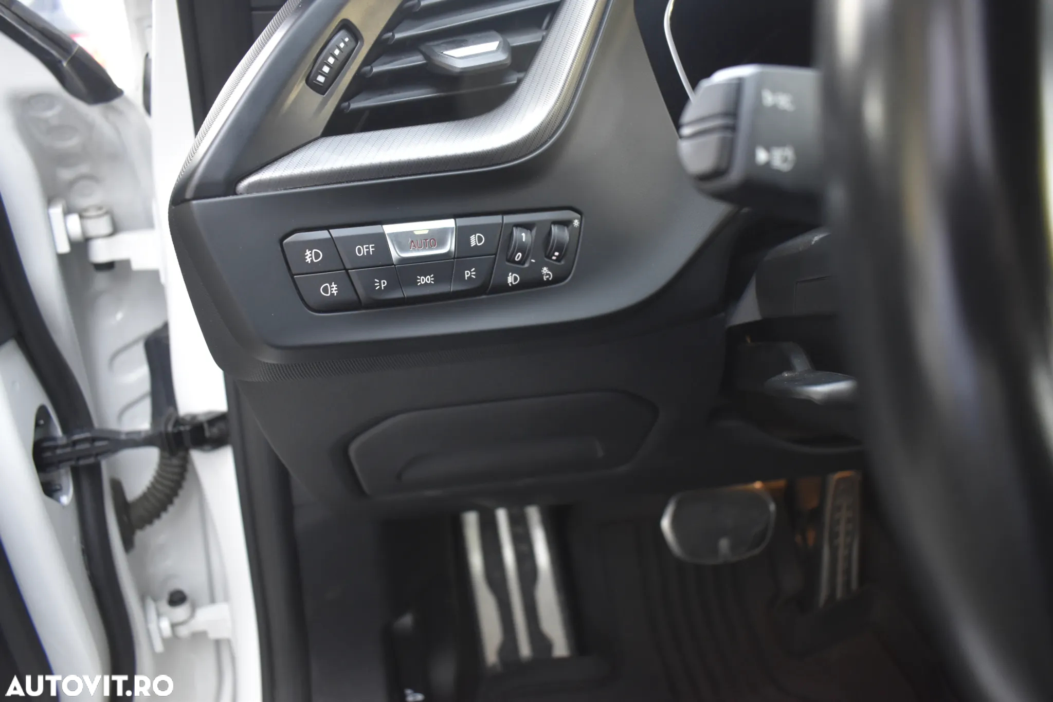 BMW Seria 1 - 33