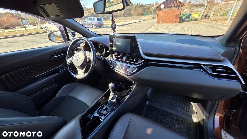 Toyota C-HR 1.2 T Prestige - 6