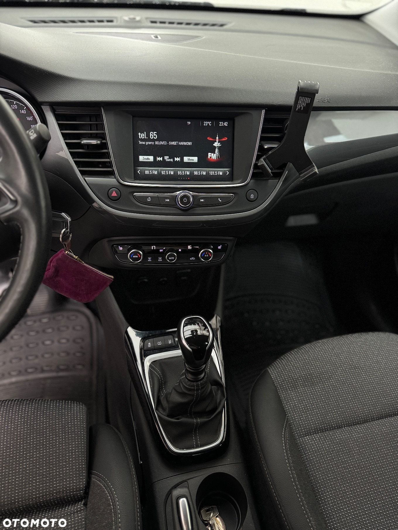 Opel Crossland 1.2 Business Elegance - 17