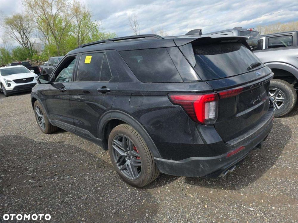 Ford Explorer - 2