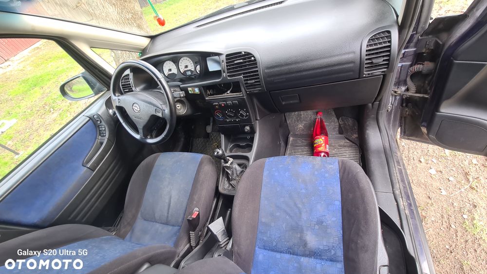 Opel Zafira 1.8 16V Comfort - 5