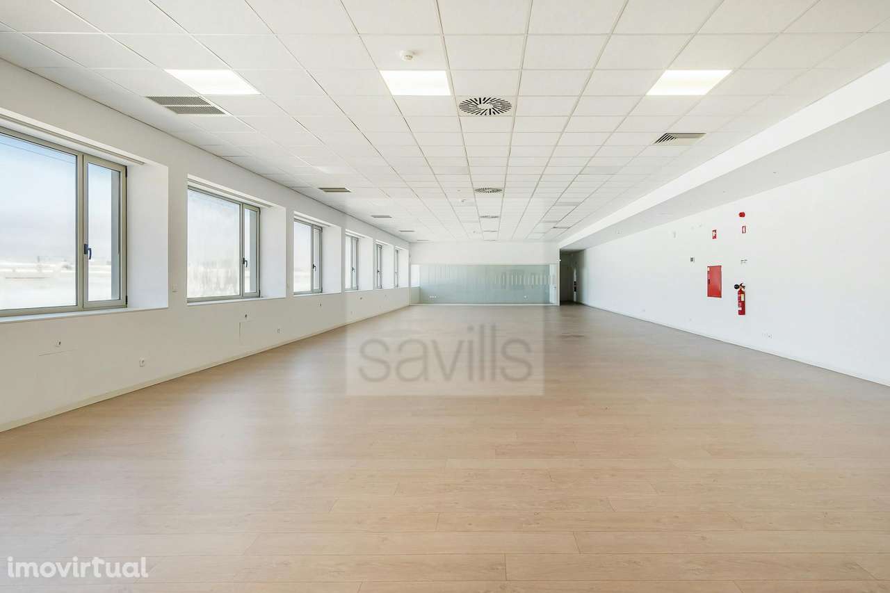 Escritório no Centro Logístico da Maia - Grande imagem: 2/16