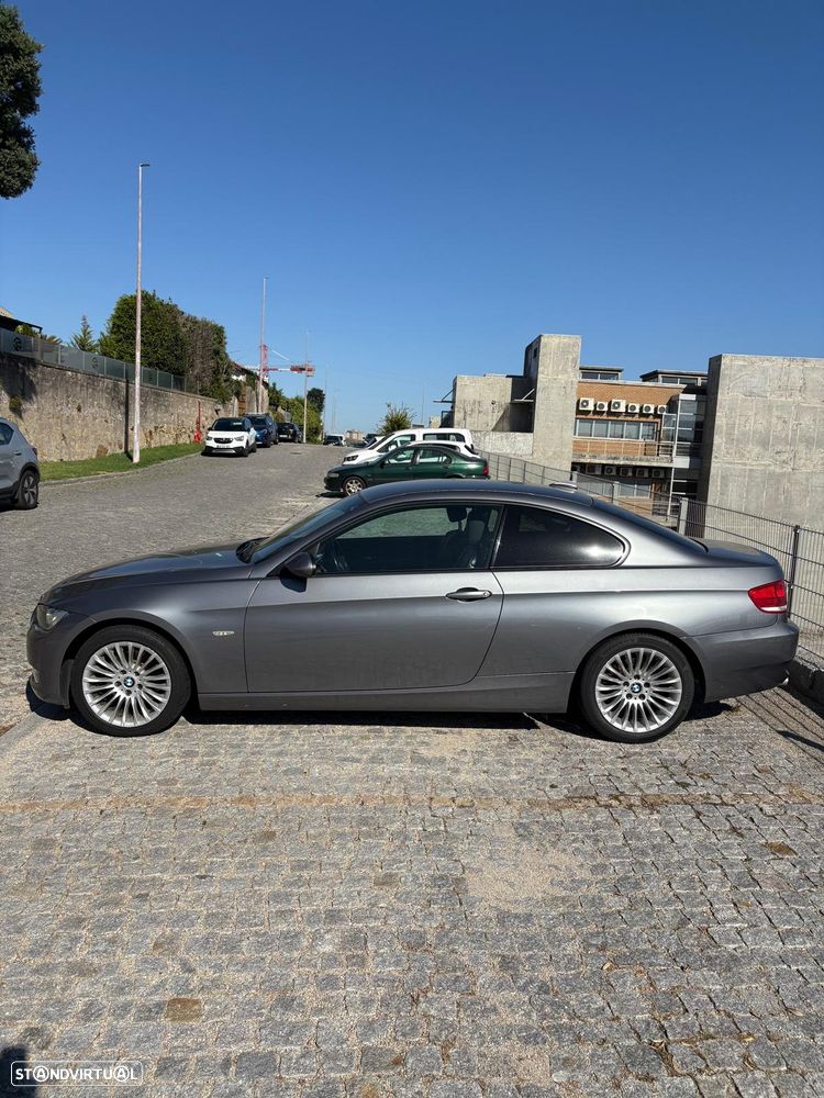 BMW 320 d Coupe Active Auto - 20