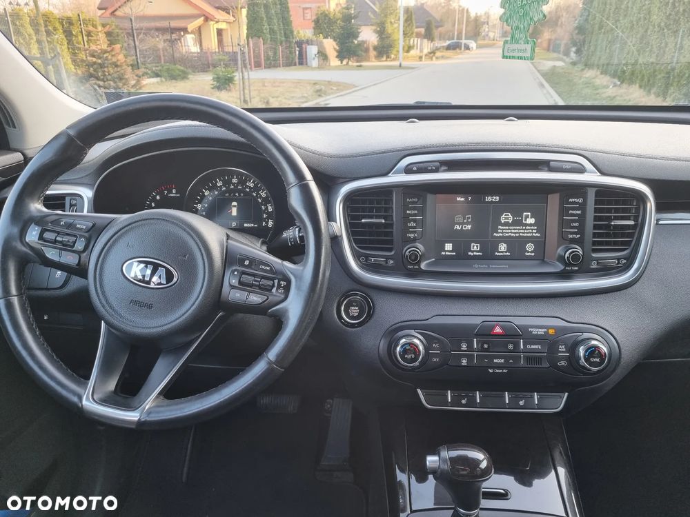 Kia Sorento - 14