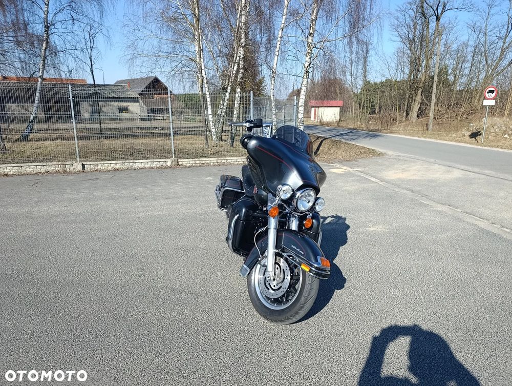 Harley-Davidson FLHT Electra Glide Standard - 8