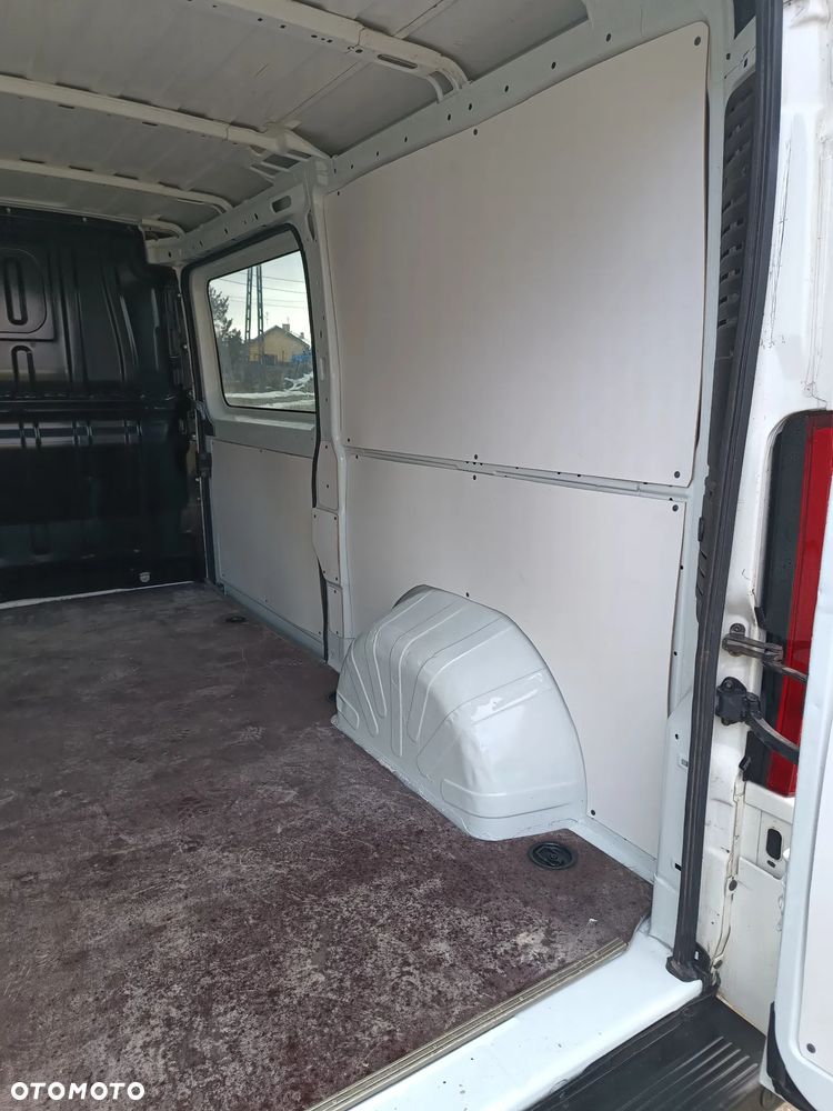 Citroën Jumper L2H1 2.2 diesel 150 kM manual 2015 rok ZAREJESTROWANY, WEBASTO, BEZWYPADKOWY, ORGINALNY PRZEBIEG, ZADBANY!!! - 21