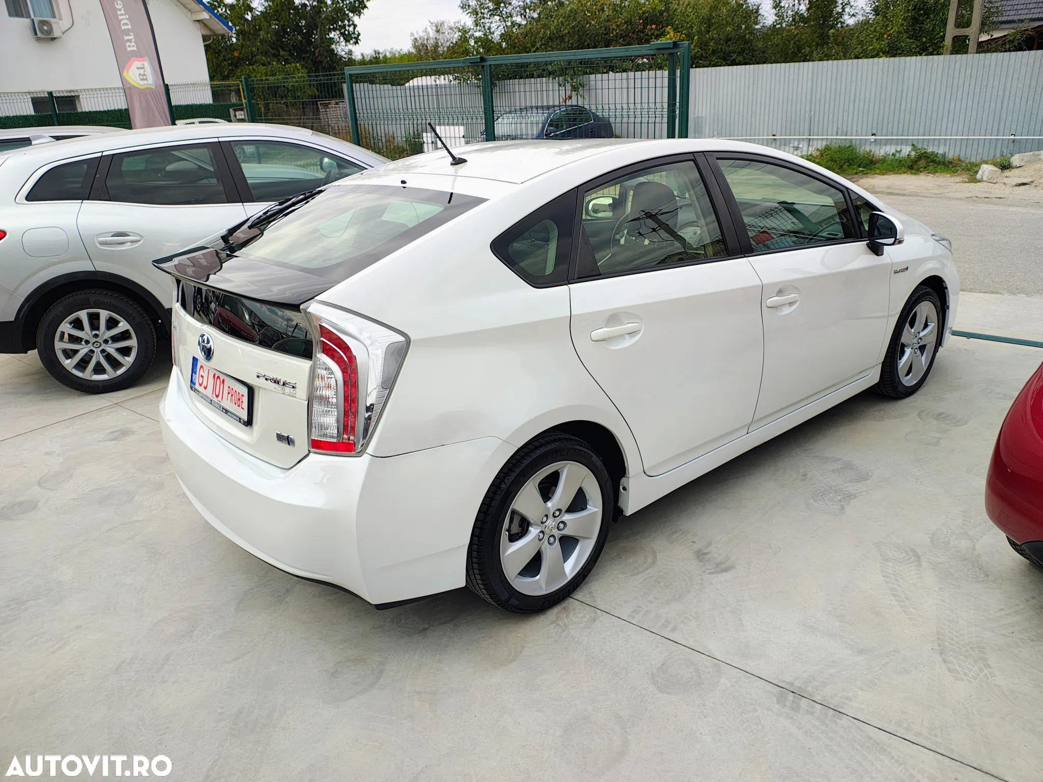 Toyota Prius 1.8 HSD Exclusive - 11