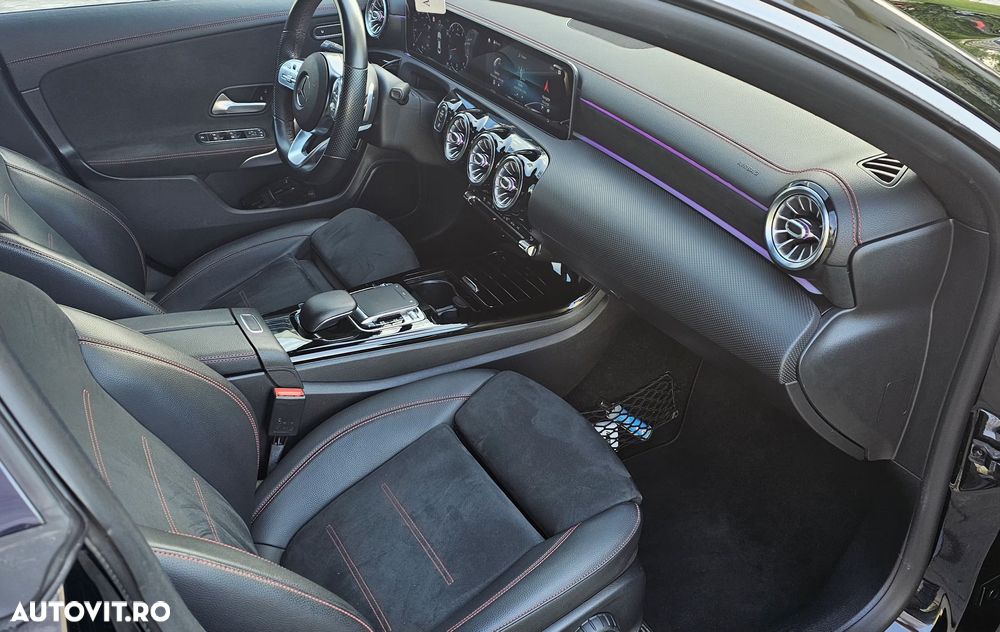 Mercedes-Benz CLA 220 - 23