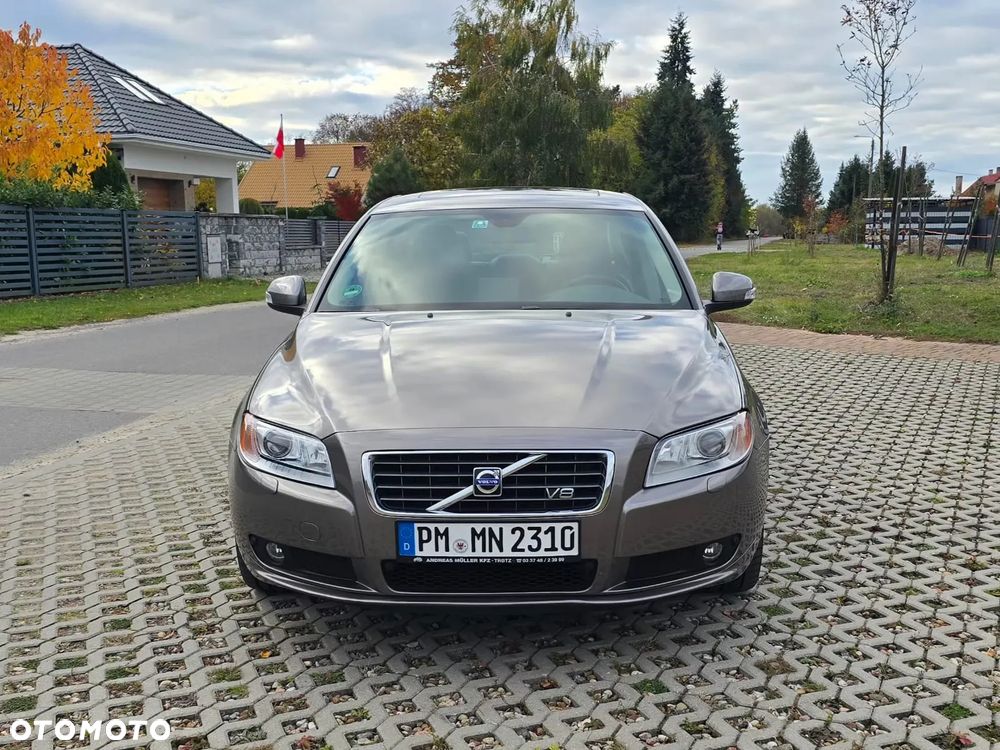 Volvo S80