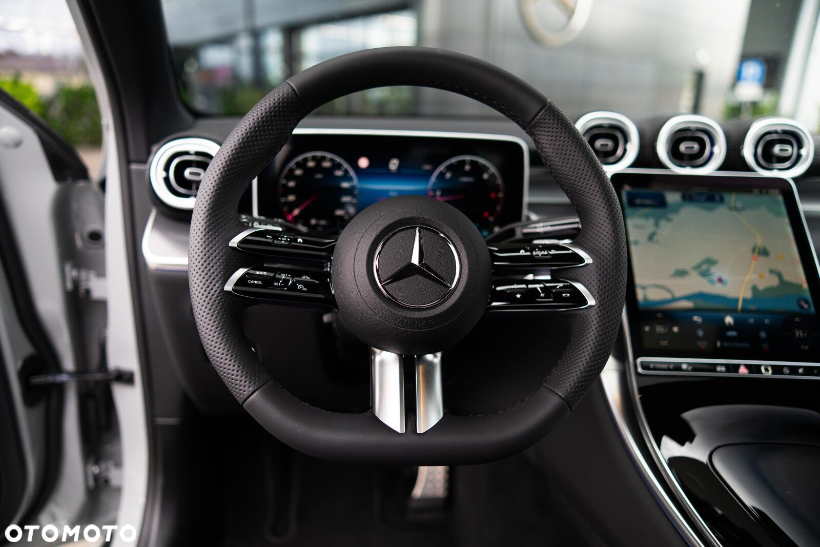 Mercedes-Benz GLC - 13