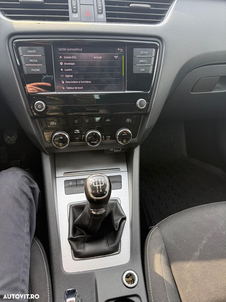 Skoda Octavia 1.6 TDI Active - 12