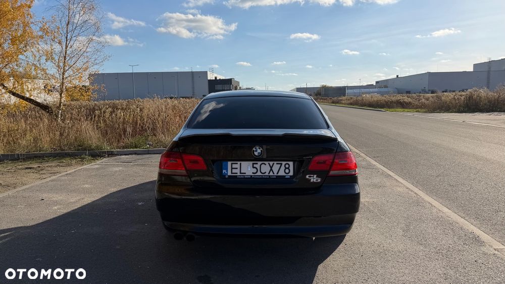 BMW Seria 3 325i - 6