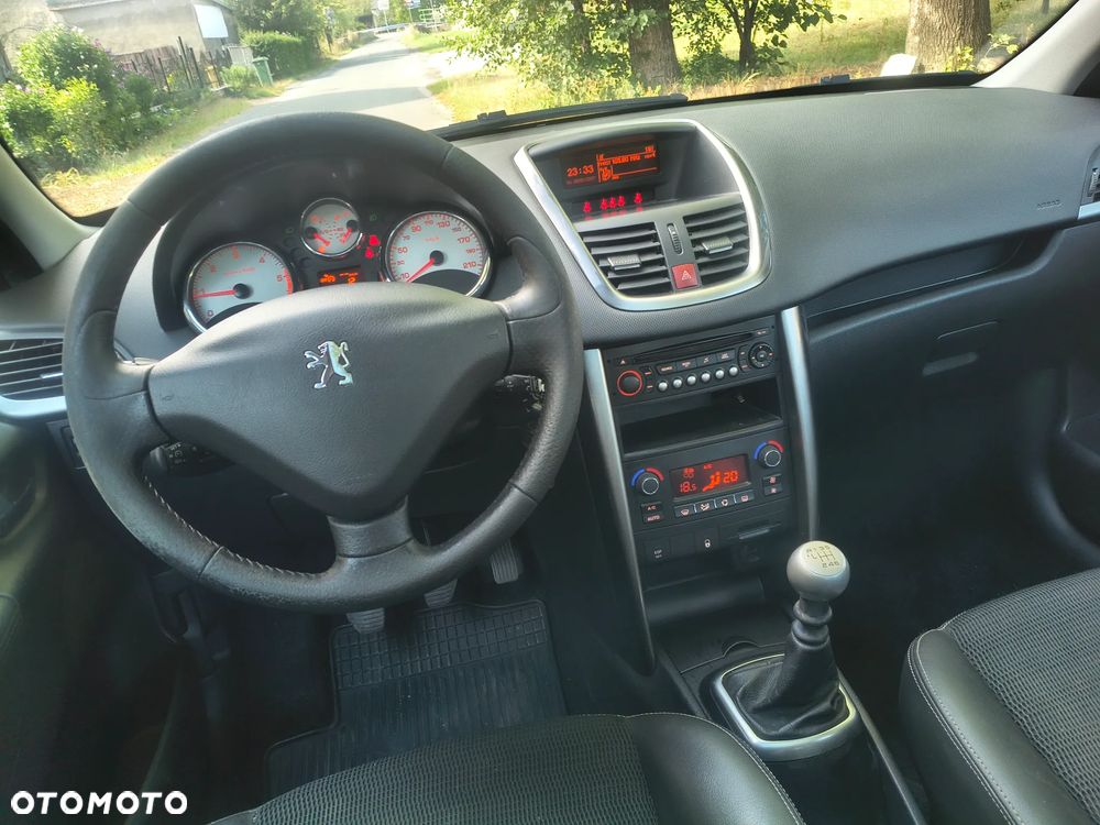 Peugeot 207 1.6 HDi Trendy - 10