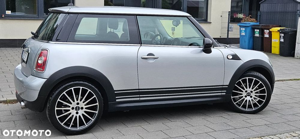 MINI ONE - 3