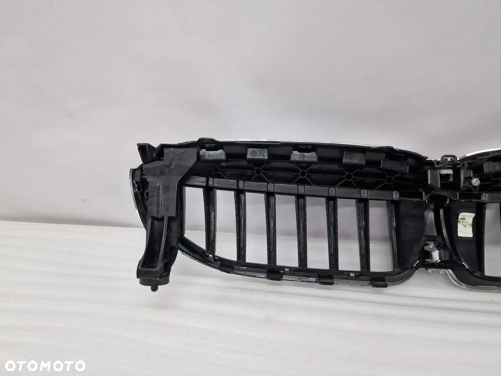 BMW G20 / G21 ATRAPA / GRILL PRZEDNI PRZÓD , NR 5113-192976-10 / 192976-10 , NR AUKCJI GL15 - 20
