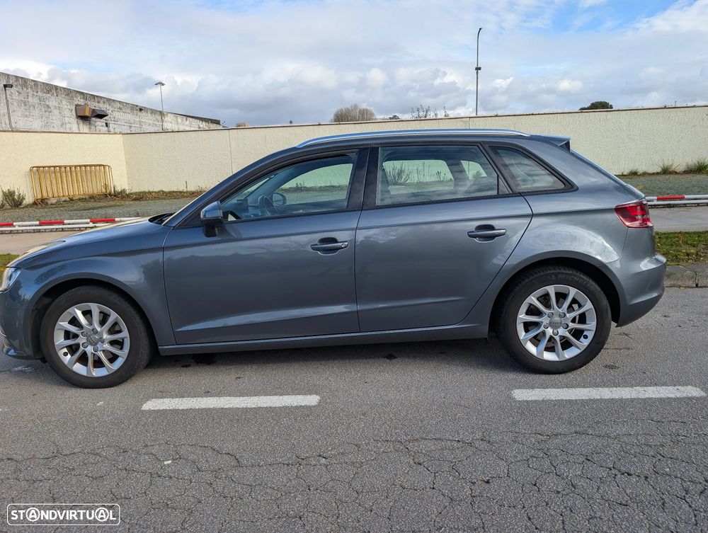 Audi A3 Sportback 1.6 TDI Attraction - 11