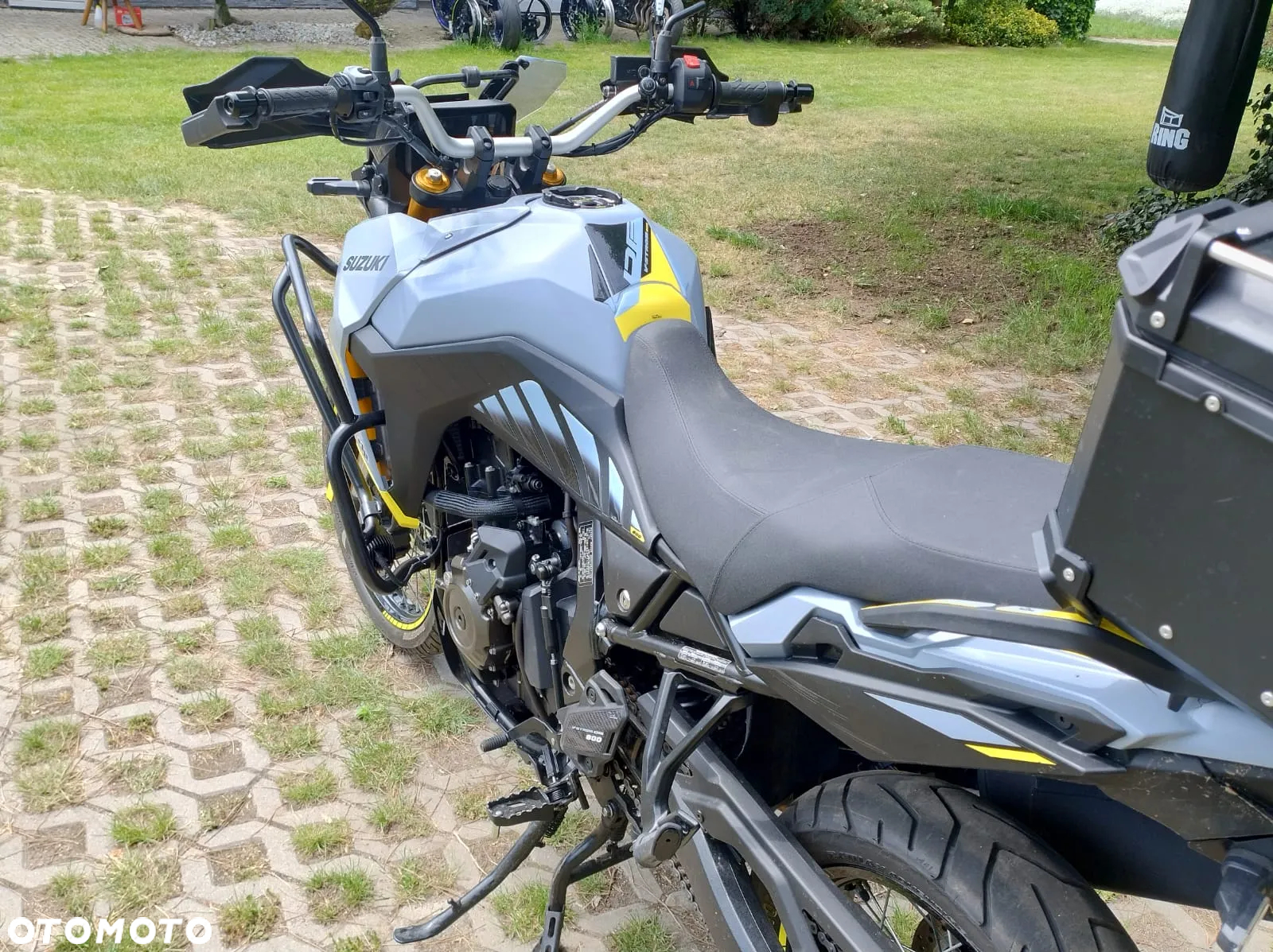 Suzuki DL - 8