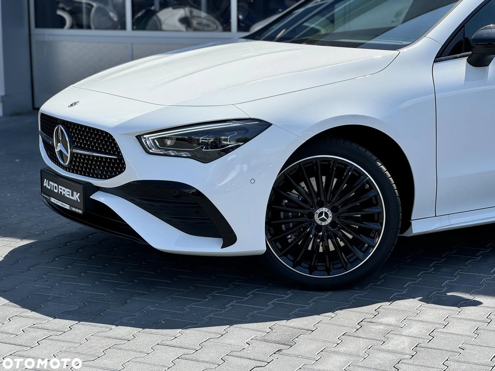 Mercedes-Benz CLA 250 e PHEV AMG Line 8G-DCT - 3