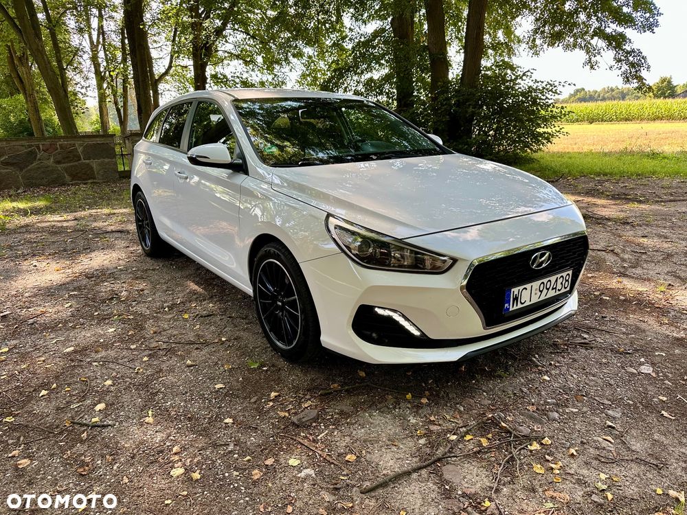 Hyundai i30 1.6 CRDI DCT Premium - 3