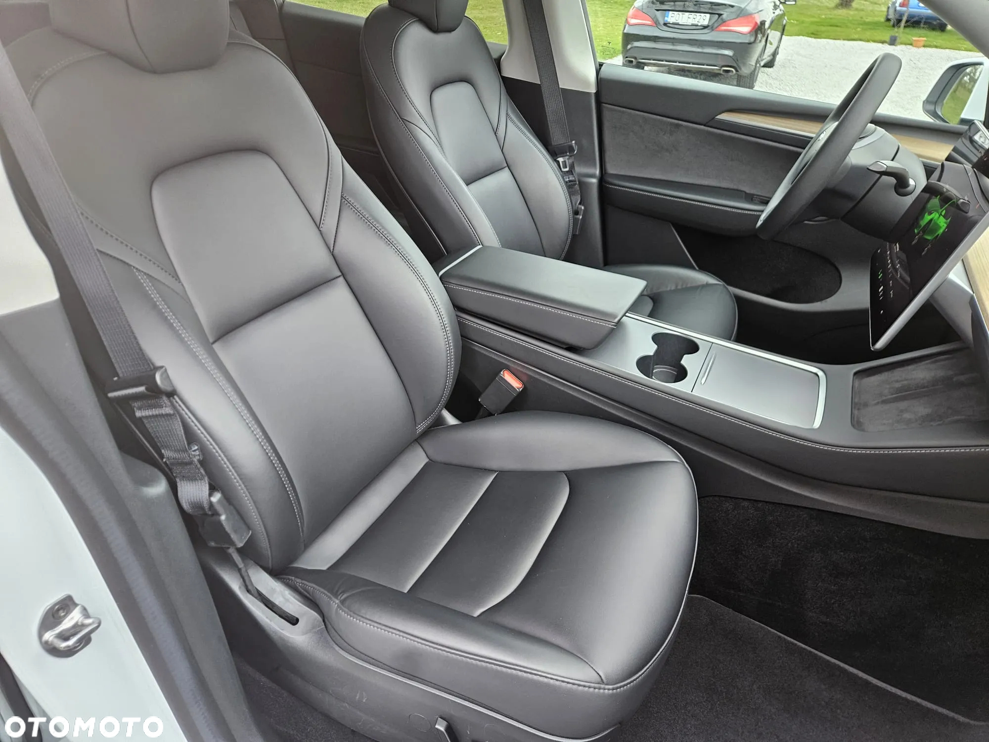 Tesla Y Model RWD - 28