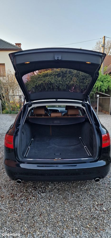 Audi A6 Avant 2.4 quattro - 8