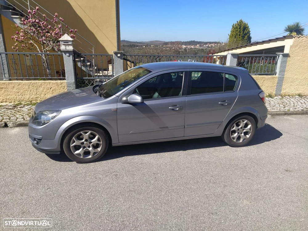 Opel Astra 1.7 CDTI Cosmo M5 - 1