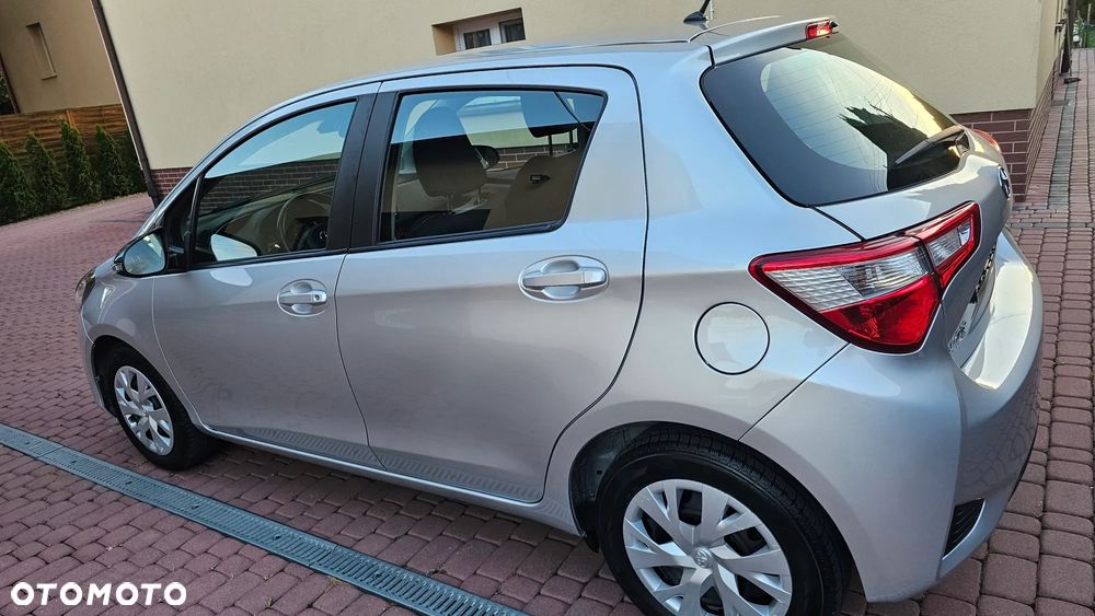 Toyota Yaris 1.0 Premium - 28