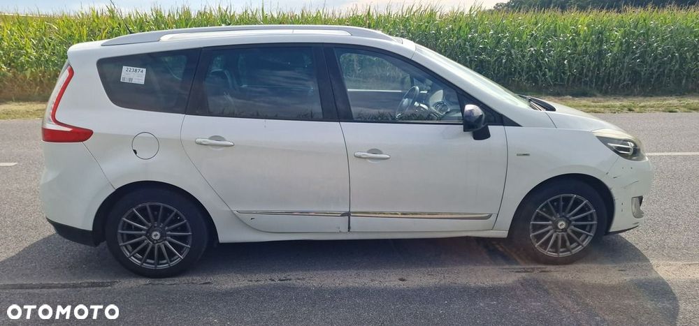 Renault Grand Scenic - 29