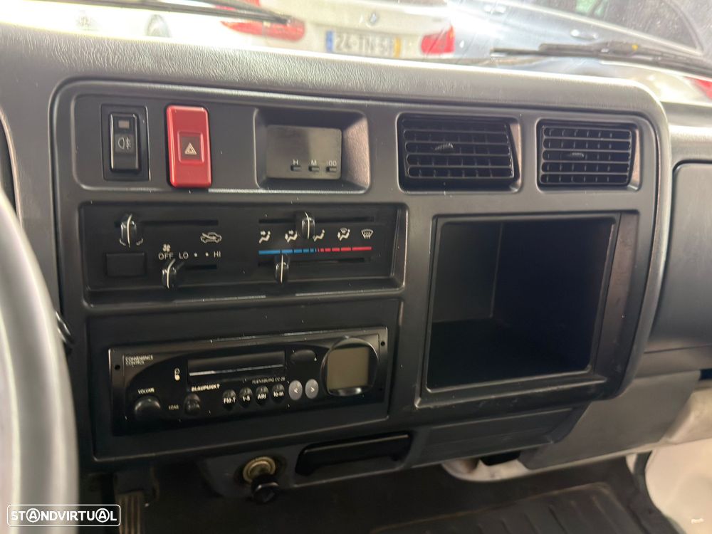 Toyota DYNA 150 - 8