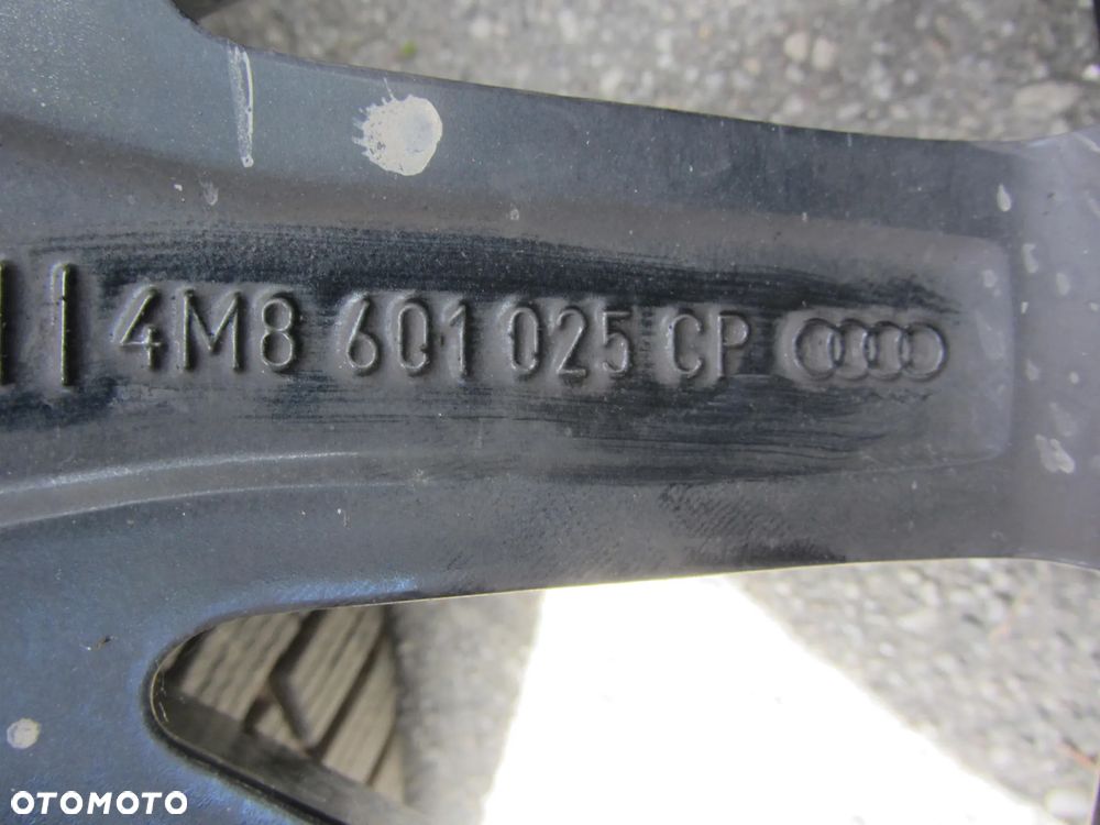 AUDI komplet felg z oponami Audi-Sport 4M8601025CQ 10J,22'' ET21 - 11