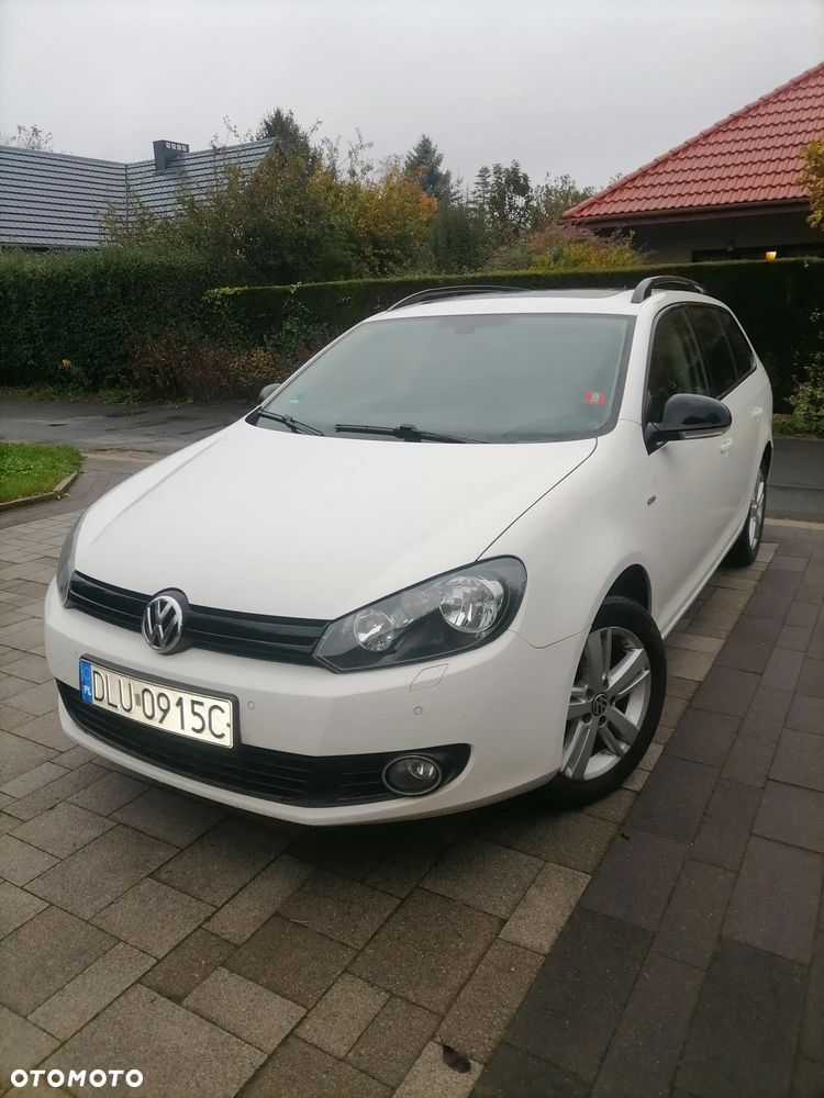 Volkswagen Golf - 1