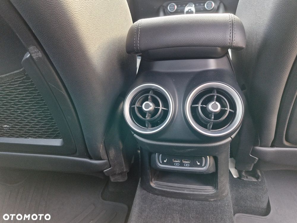 Alfa Romeo Stelvio 2.0 Turbo Executive Q4 - 25