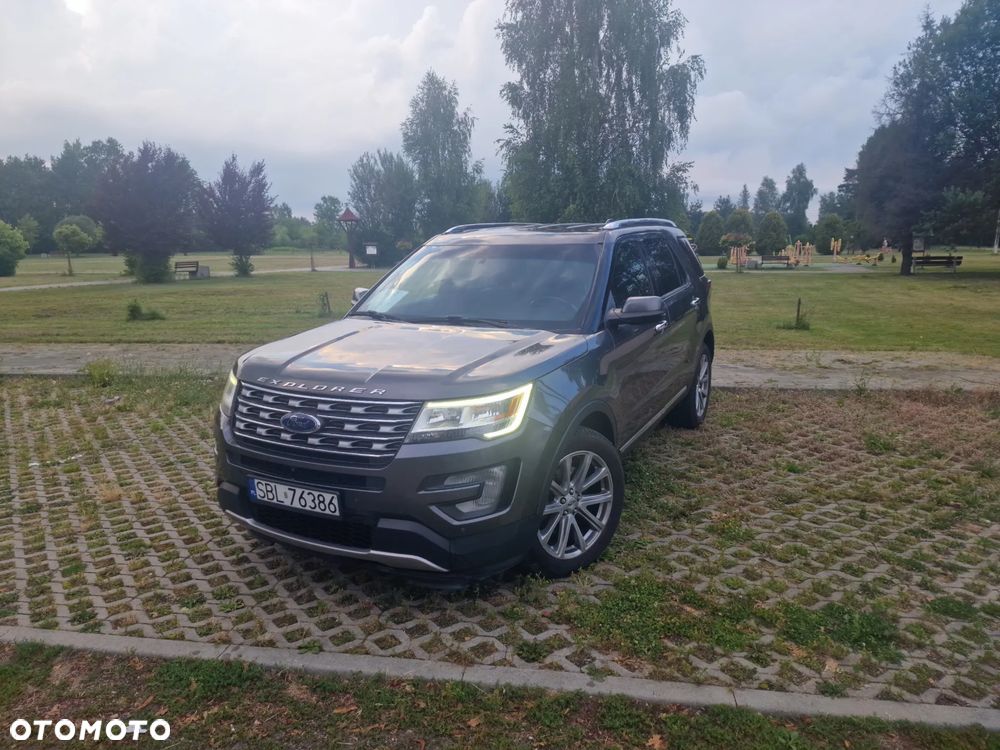 Ford Explorer - 2