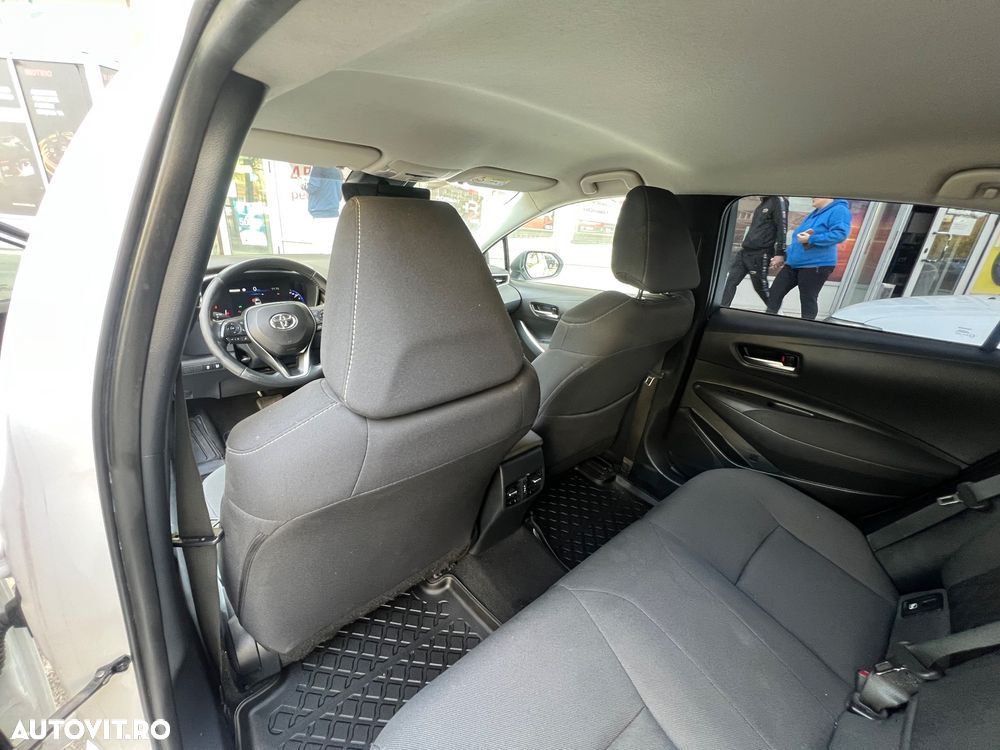 Toyota Corolla 1.8 HSD Dynamic - 13