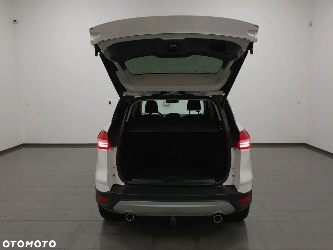 Ford Kuga 2.0 TDCi AWD Titanium - 8