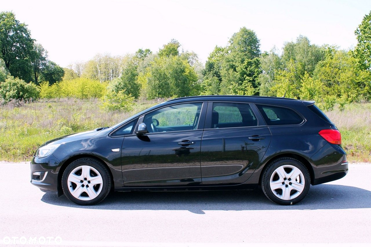 Opel Astra 1.4 Turbo Sports Tourer Design Edition - 13