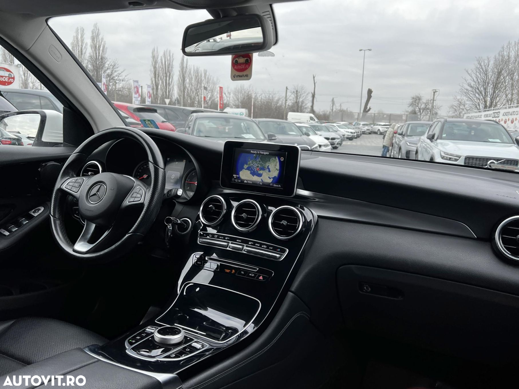 Mercedes-Benz GLC - 7