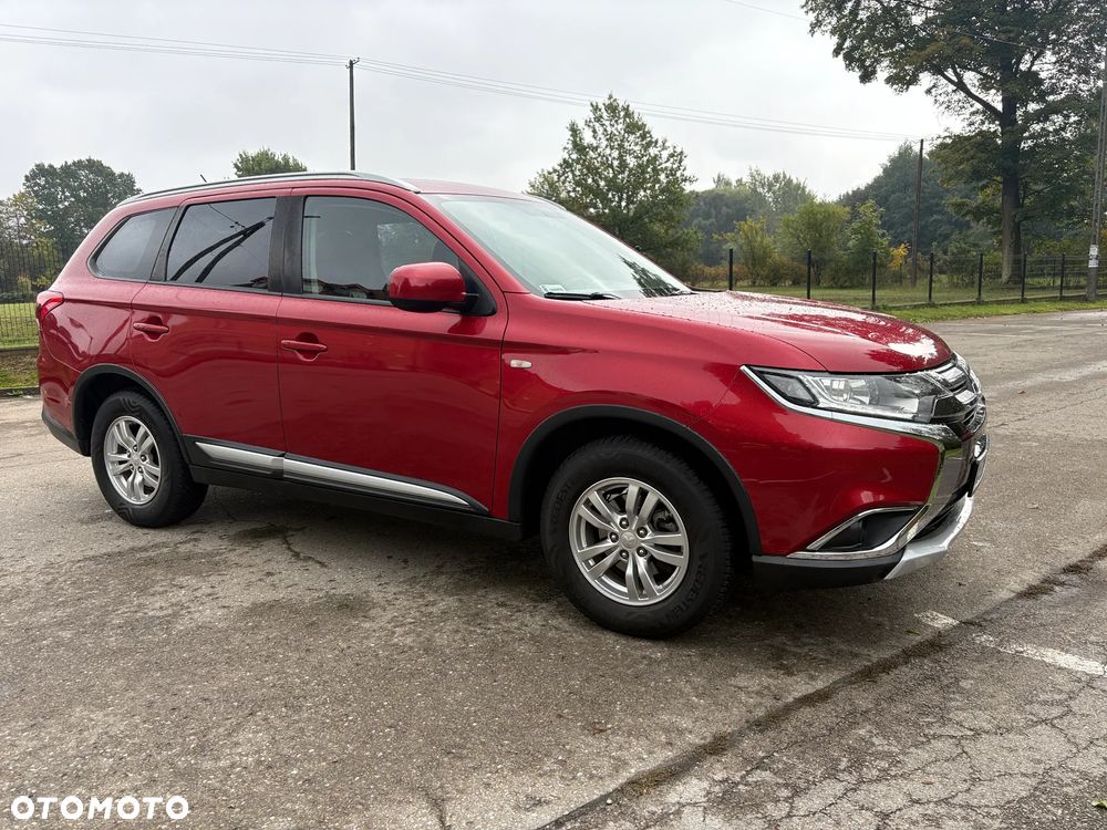 Mitsubishi Outlander 2.0 Invite + 2WD - 6