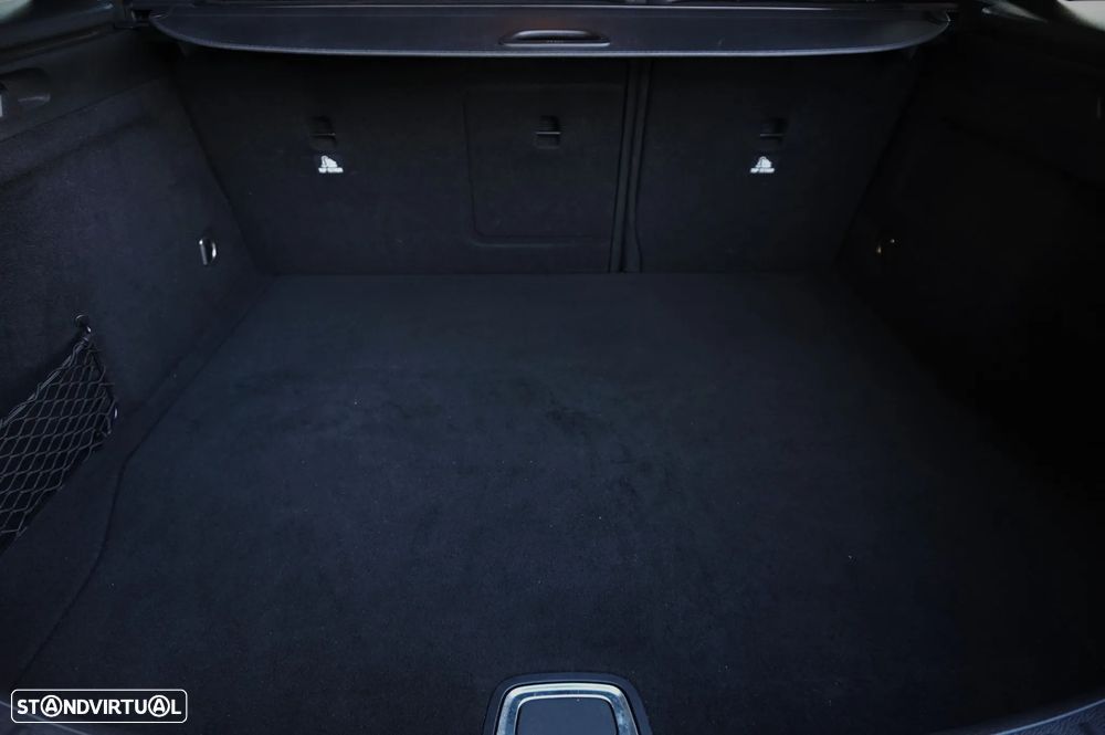 Mercedes-Benz CLA 200 Shooting Brake (CDI) d Urban - 18