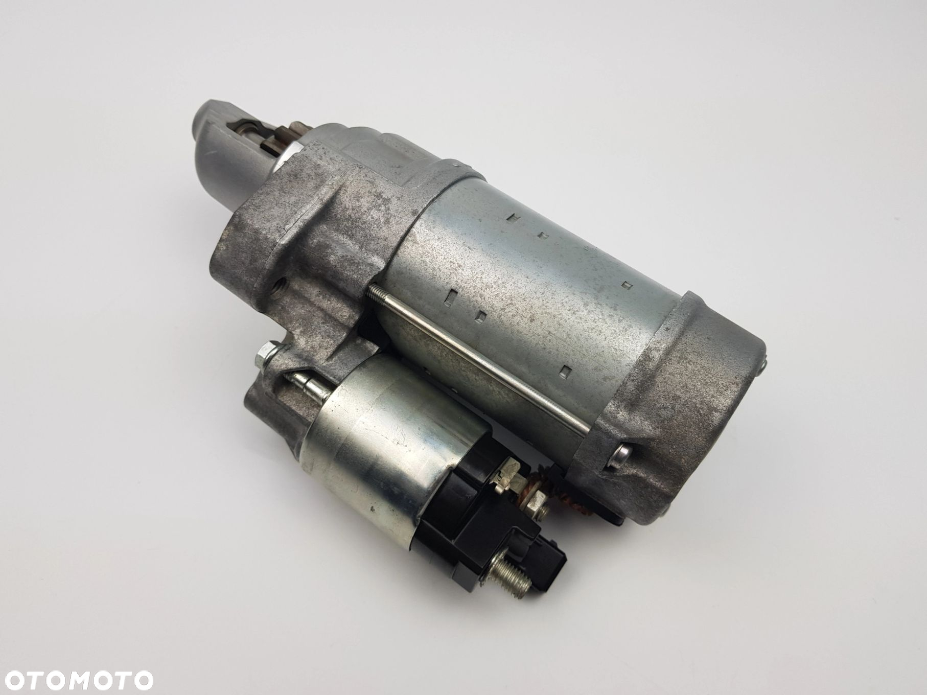 Rozrusznik BMW X5 G05 G11 G30 N63 4.4 V8 8657337 - 6