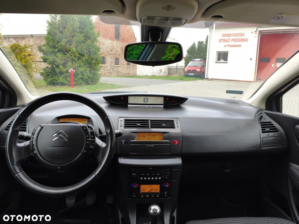 Citroën C4 HDi 110 FAP Style - 13