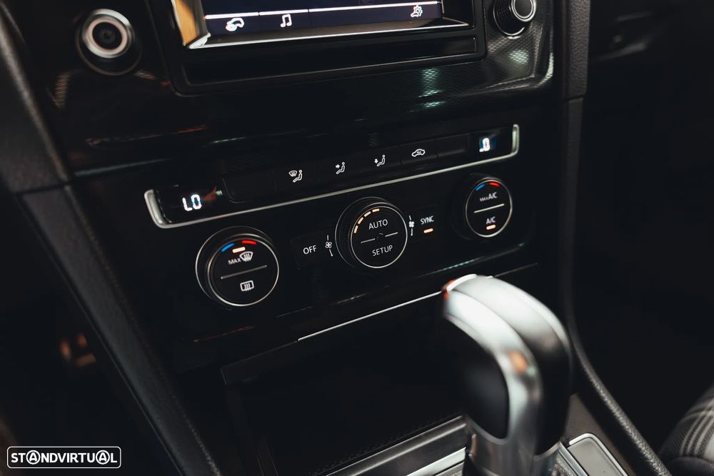 VW Golf 2.0 TDi GTD DSG - 24