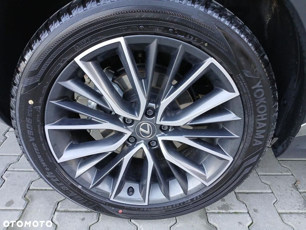 Lexus NX 350h Omotenashi AWD - 28