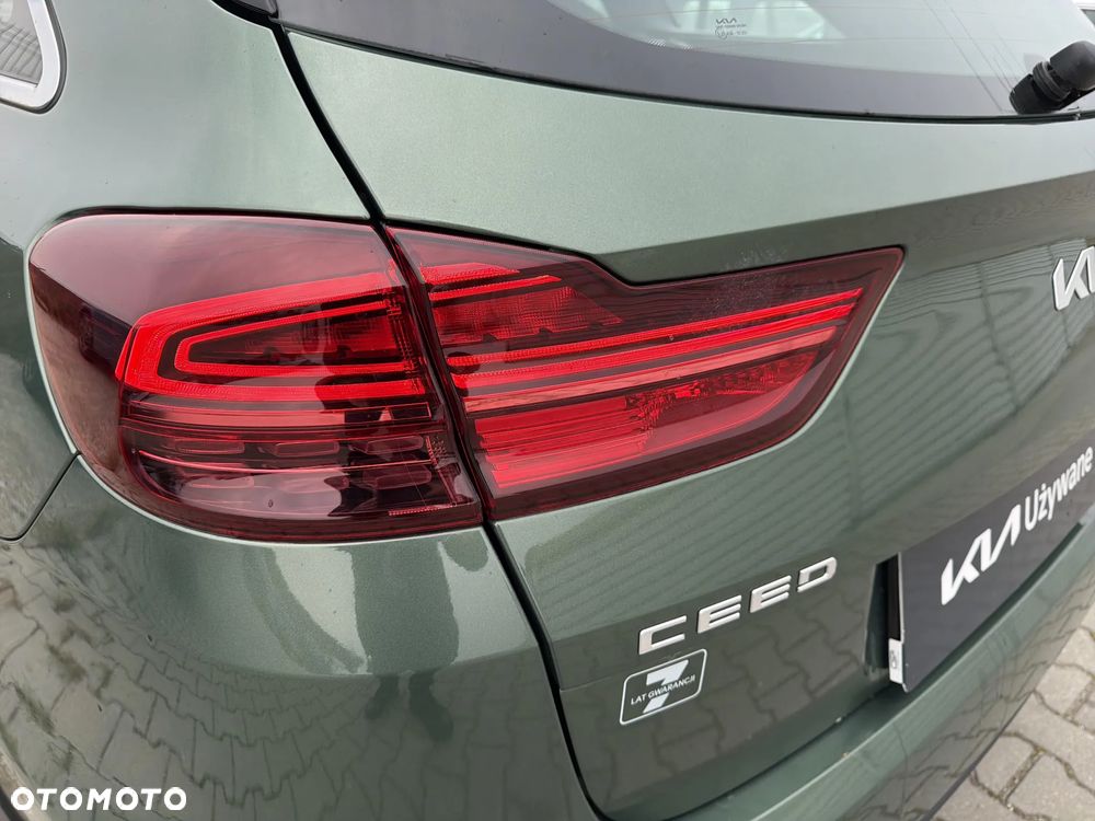 Kia Ceed 1.5 T-GDI M - 11