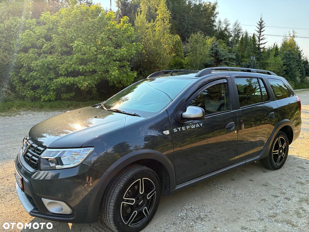 Dacia Logan TCe 90 (S&S) Stepway - 1