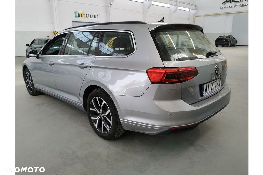 Volkswagen Passat Variant - 4
