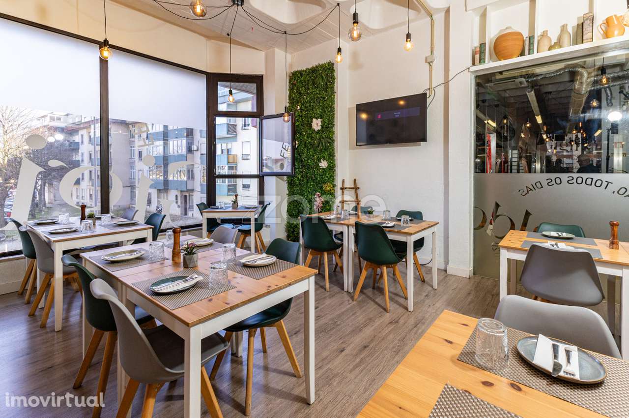 Trespasse de Restaurante Italiano Lucrativo – Qta. do Marquês, Oeir... - Grande imagem: 2/31
