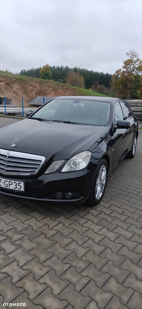 Mercedes-Benz Klasa E 220 CDI BlueEff - 1